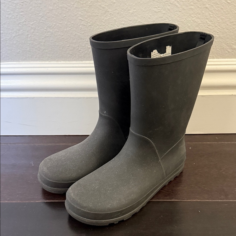 Cat & Jack Charcoal Kids Rain & Snow Boots